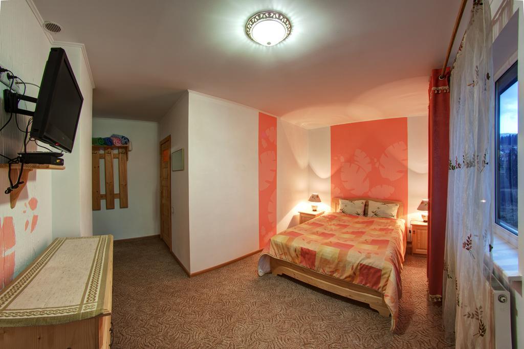 Pektoral Hotel Bukovel Room photo